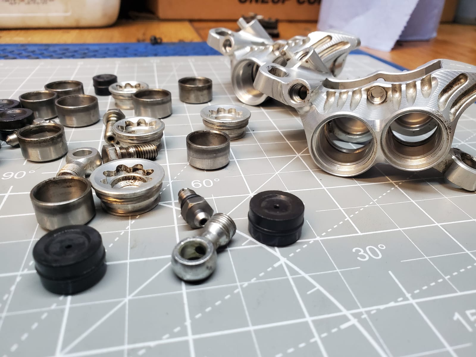 Rear suspension linkage complete disassembly